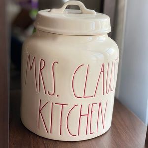 Rae Dunn MRS CLAUS’S KITCHEN Cookie Jar